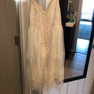 Vici off-white mini dress